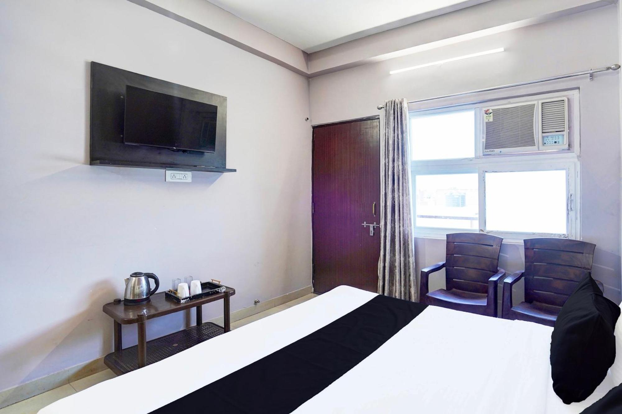 Super Hotel O Blw Kakarmatta Near Banaras Junction Varanasi Exterior foto